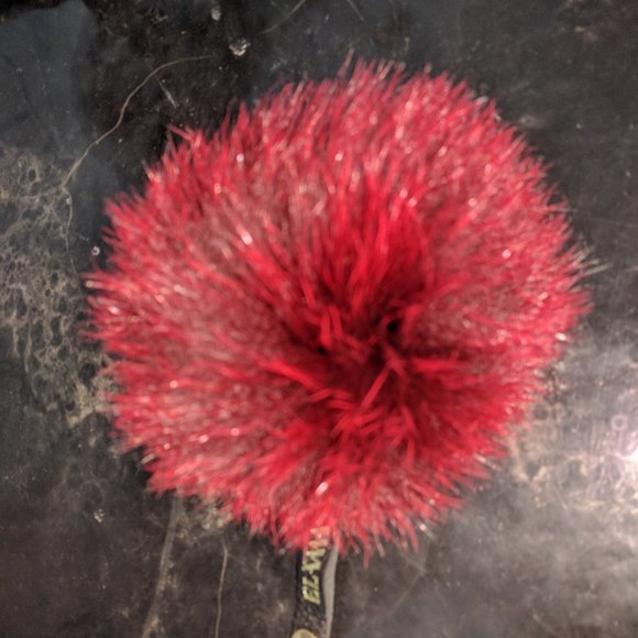 MAISON ELAMA Red Dyed Fox Fur Pompom - Picture 2 of 3
